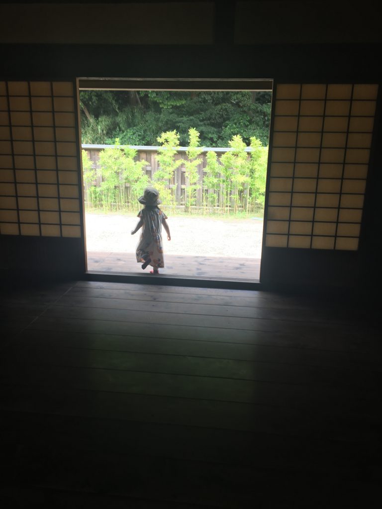 暑中お見舞い申し上げます ヨガスタジオnest 常温専門のヨガスタジオ 暑中お見舞い申し上げます ヨガスタジオnest 常温専門のヨガスタジオ